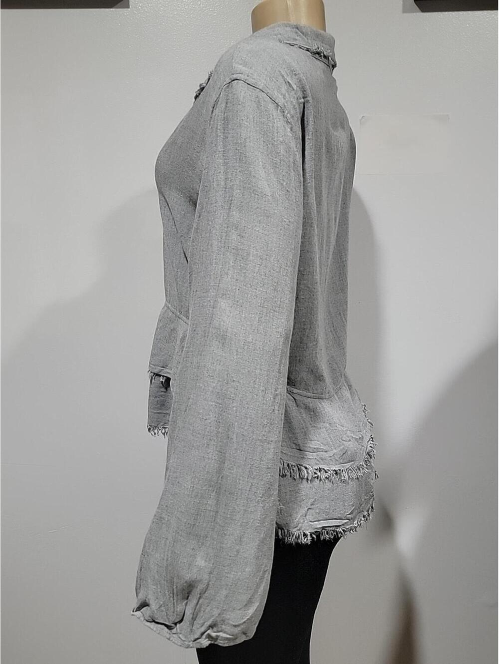 Cloth & Stone Womens Top Size M Tiered Button Up Shirt Frayed Hem Gray Blouse #C - Picture 5 of 9